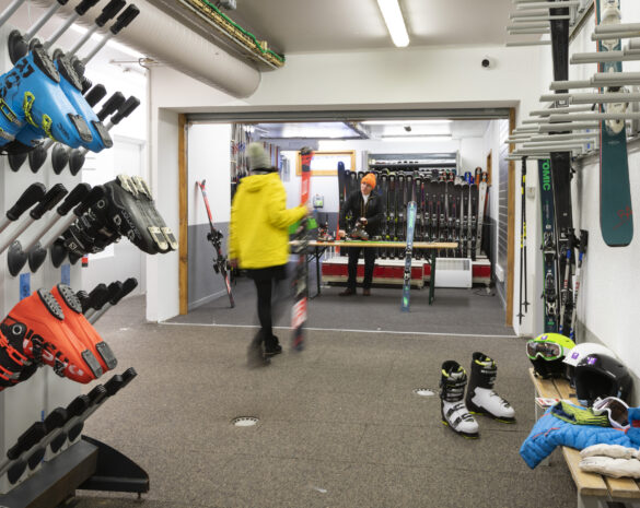 SKI ROOM 239 MMV Plagne2000 Manu Reyboz